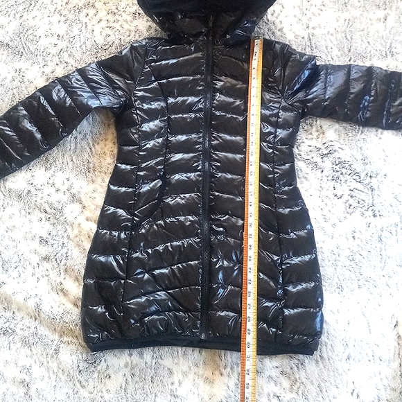 Black wet look Down coat - Picture 4 of 11